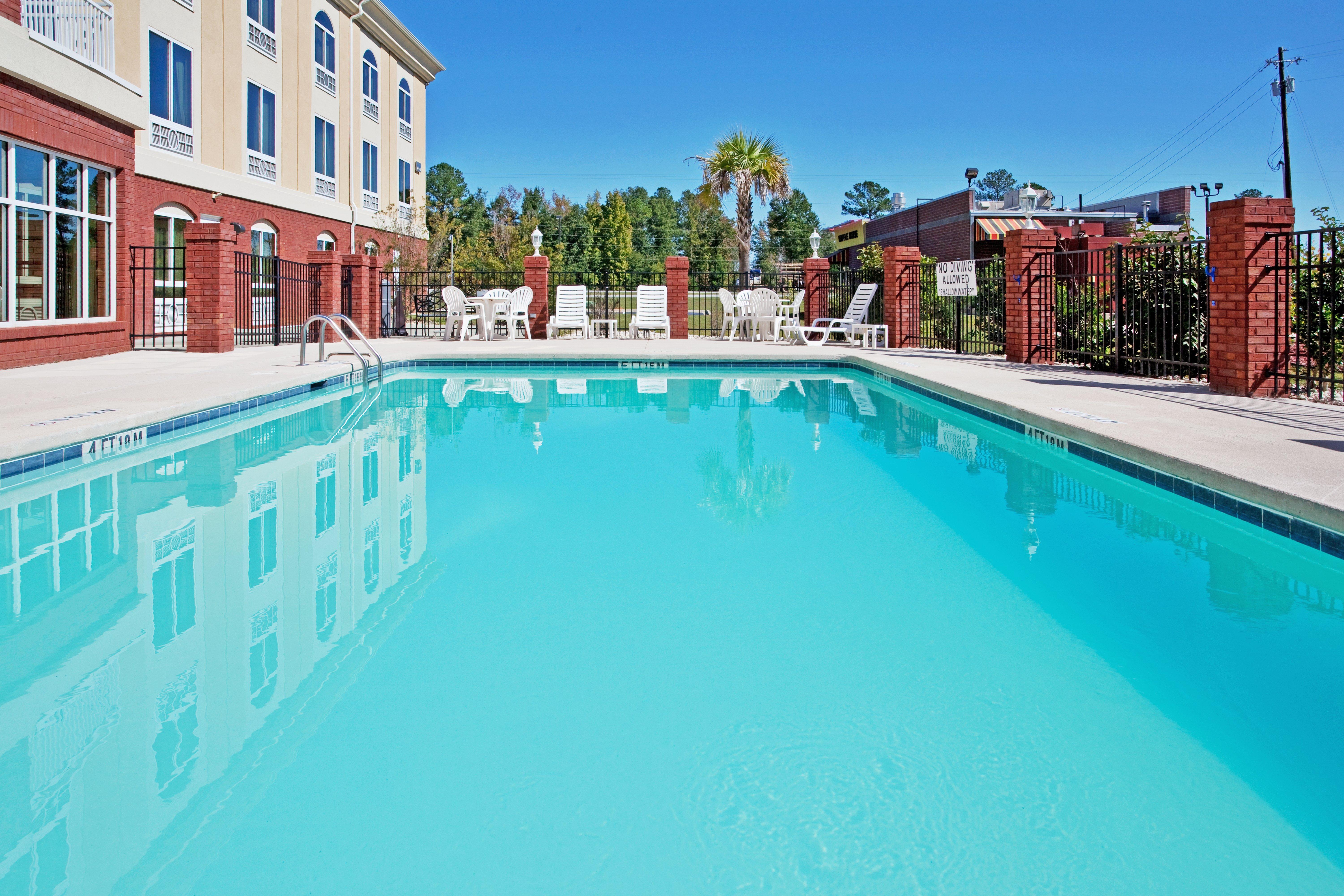 Holiday Inn Express Камден Екстер'єр фото